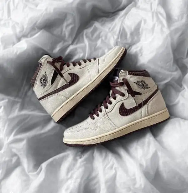 Nik_e Air Jordan 1 Retro High Og A Ma Maniere