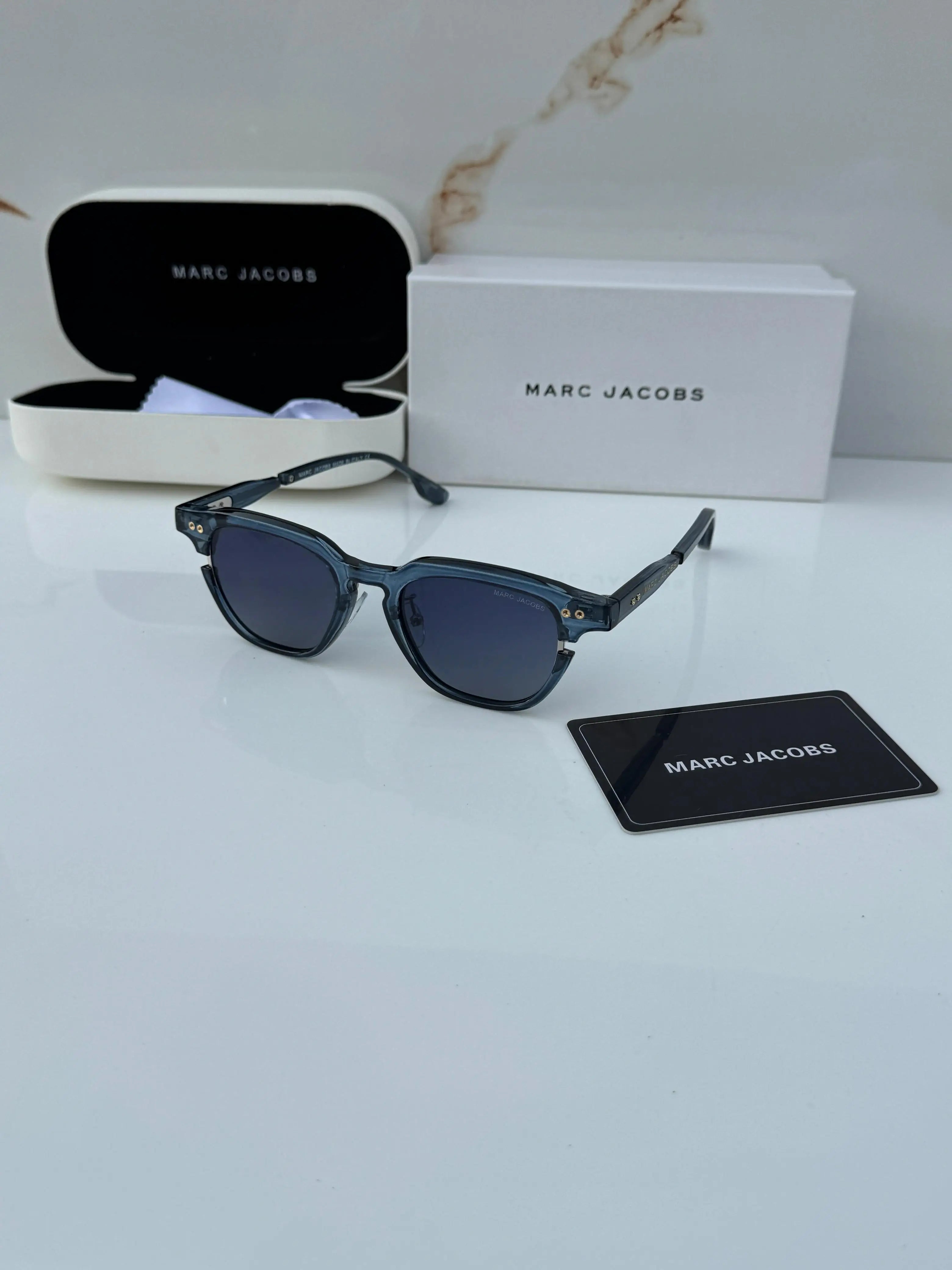 Marc_jacobs_1131_blue_black