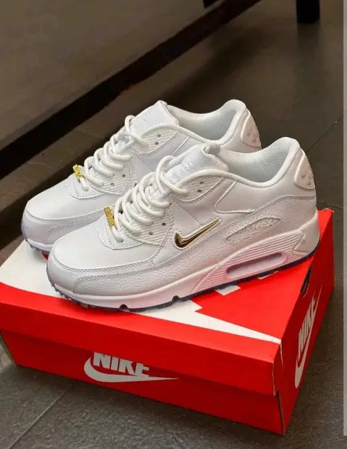 Nike Airmax 90 Pirate Radio Metallic Gold Main image