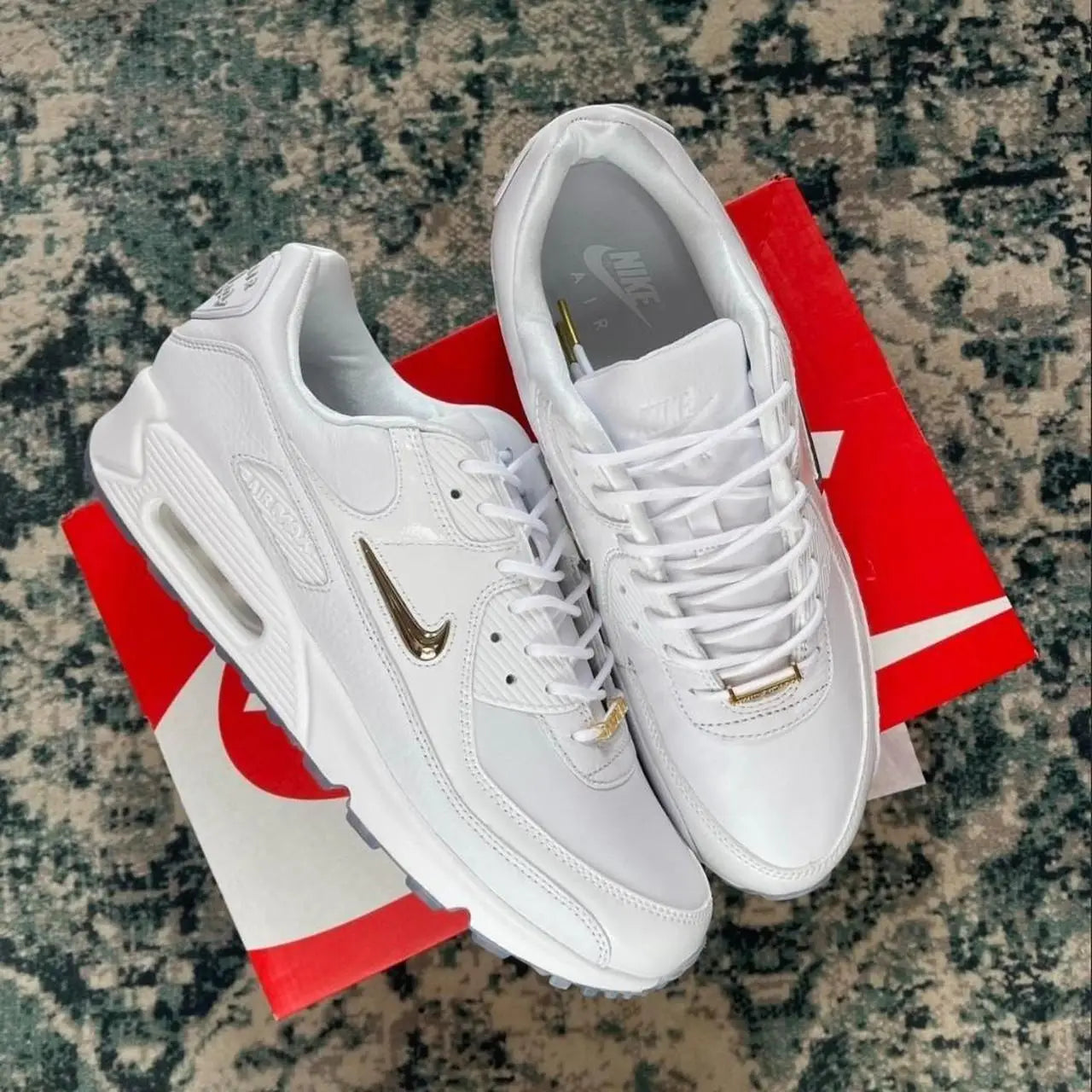 Nike Airmax 90 Pirate Radio Metallic Gold
