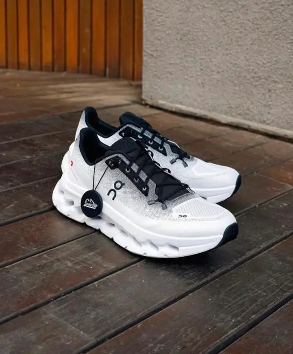 ON CLOUD TILT 2.0 BLACK IVORY Secondary image