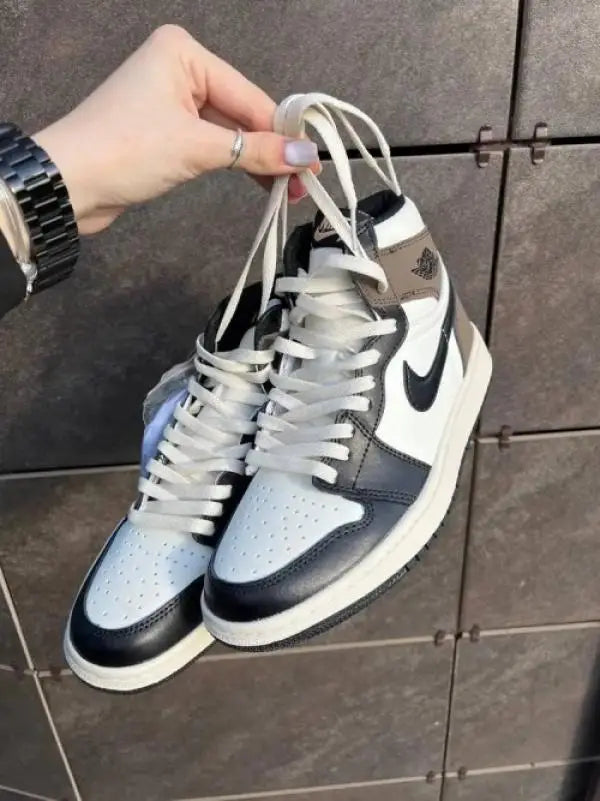 Nik_e Jordan Retro 1 Dark Mocha Surplus Semi Ua