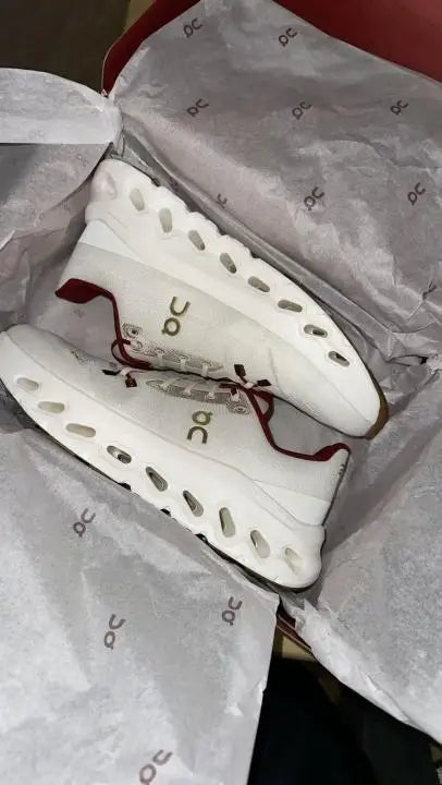 On Cloud Tilt Pearl Ivory Year Of The Snake Secondary image