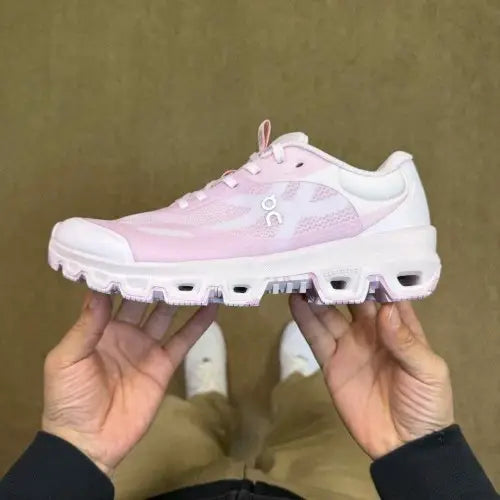 On Running Cloudventure 2 Loewe Pale Pink Secondary image