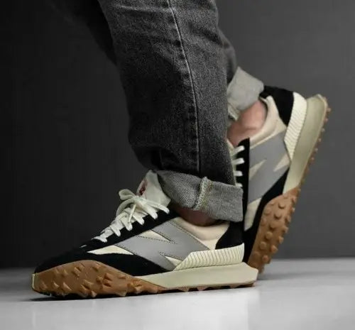New Balance Xc 72 Biege Black Secondary image