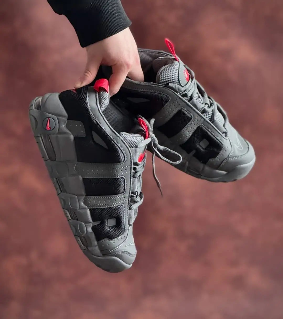 Nike Air More Uptempo GREY BLACK Secondary image