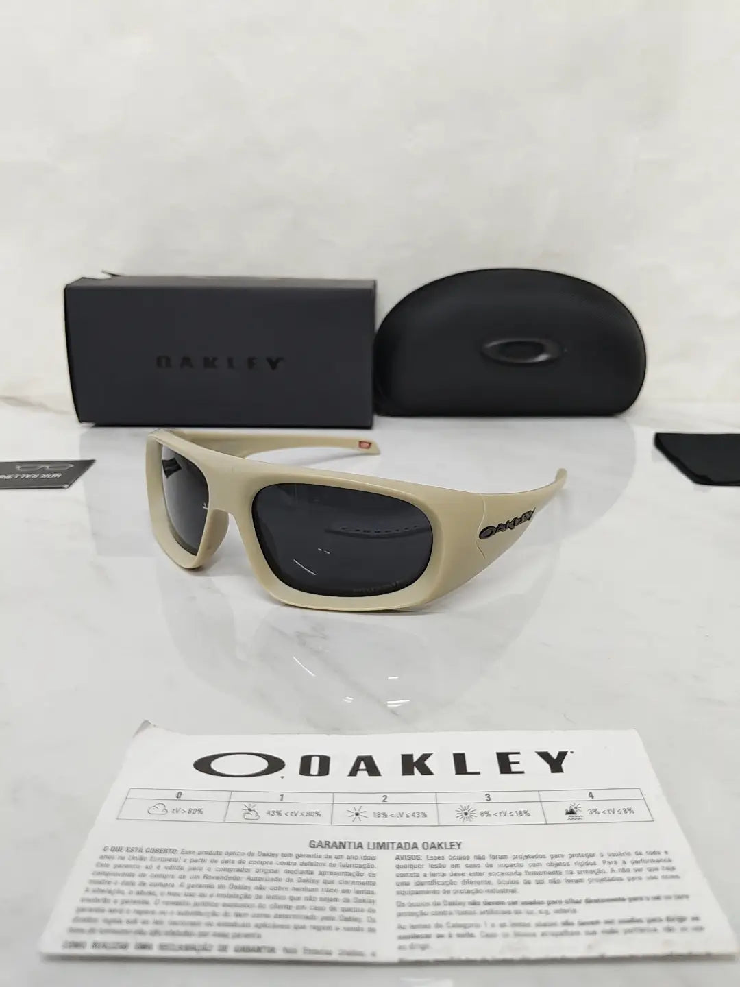 OAKLEY BEIGE OO9491