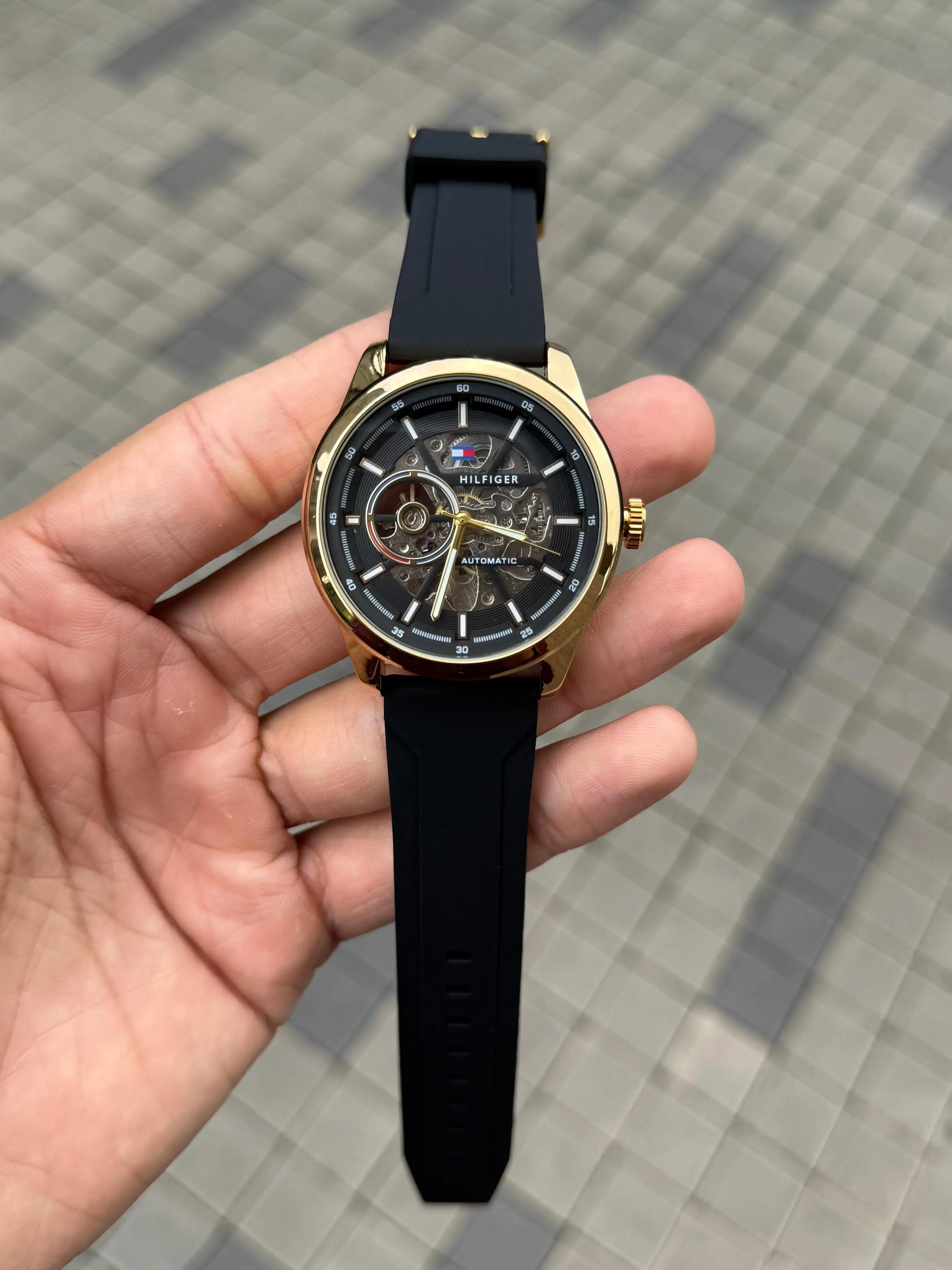Tomm y Hilfiger Automatic Silicone