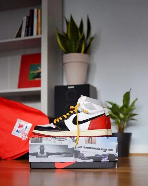 Nik e Jorda n Retro 1 High X Union Black Toe Leather Surplus Semi UA Secondary image