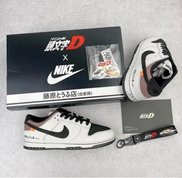 Nik_e SB Dunk Low Ae86 With Accessories