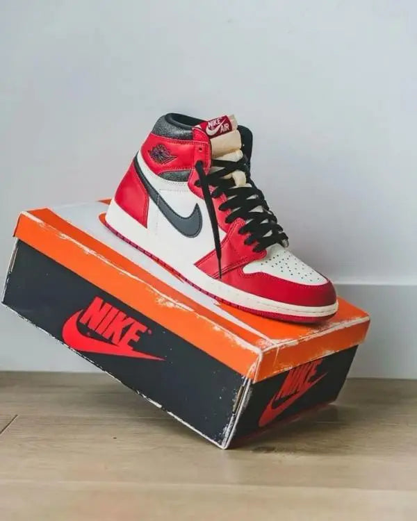 Nik_e Jordan Retro 1 Lost Found Faded Sole Surplus Semi UA