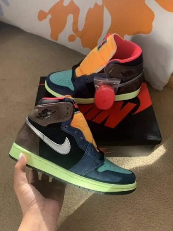 Nik_e Jordan Retro 1 High Bio Hack Semi UA