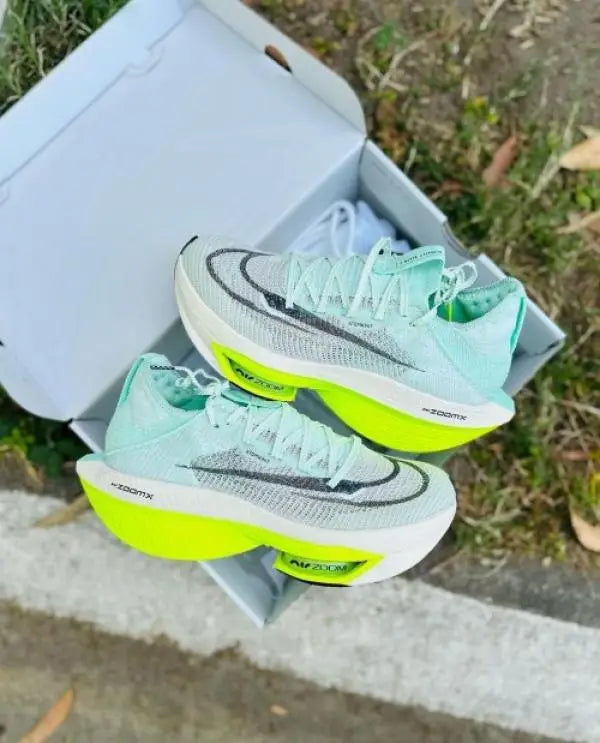 Nik_e Air Zoom Alphafly Next 2 Mint Foam Volt Secondary image