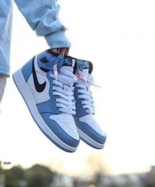 Nike Air Jordan Retro 1 UNIVERSITY BLUE LEATHER SHINE (SEMI UA) Main image