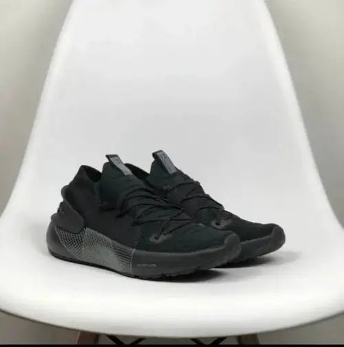 Under Armour Hover Phantom 3 ALL BLACK