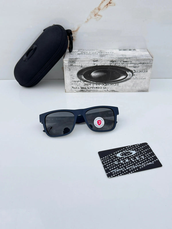 Oakley_2262_blue