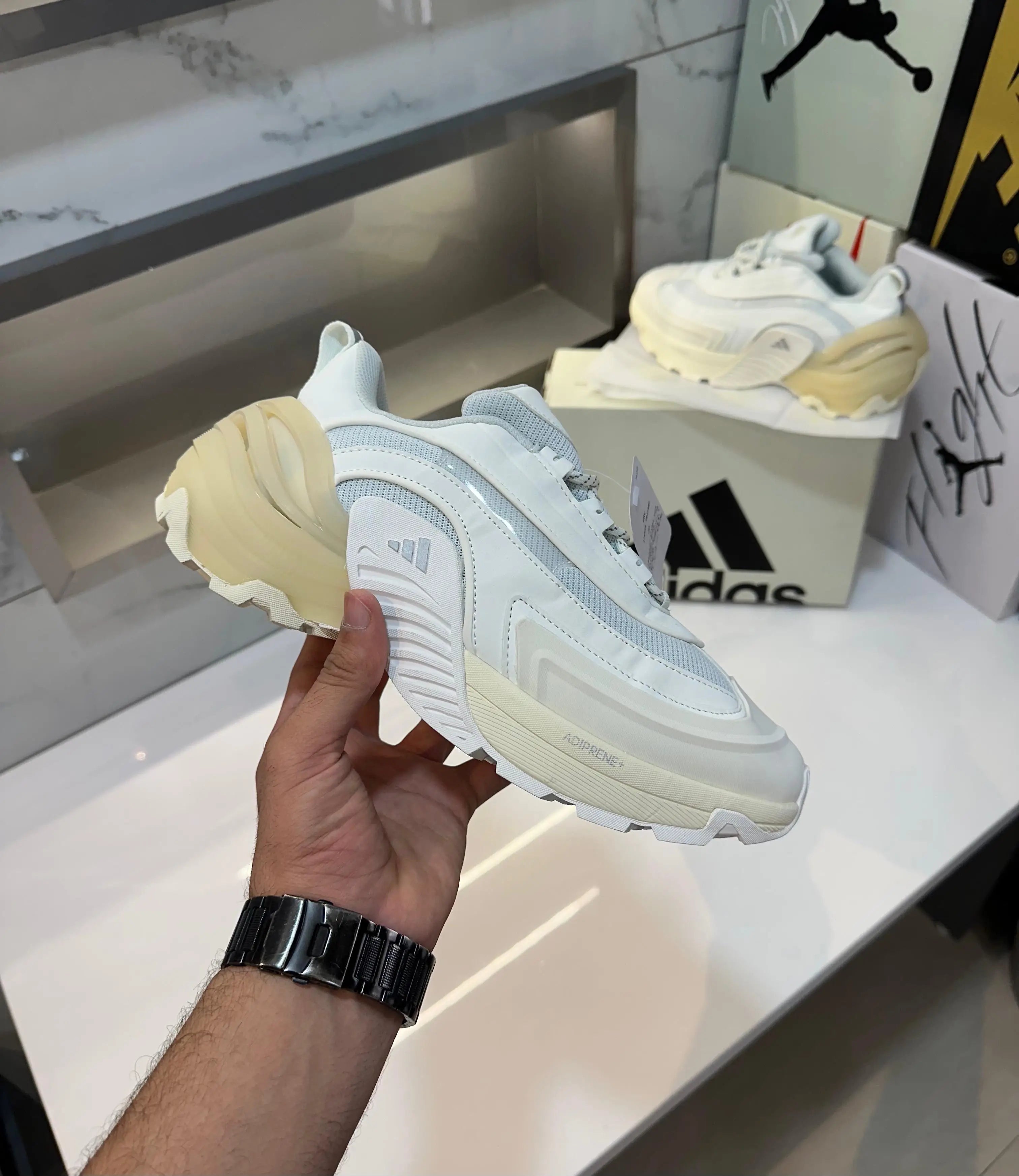 Adidas Wonder Runner Turbo FOS White Shoes Secondary image