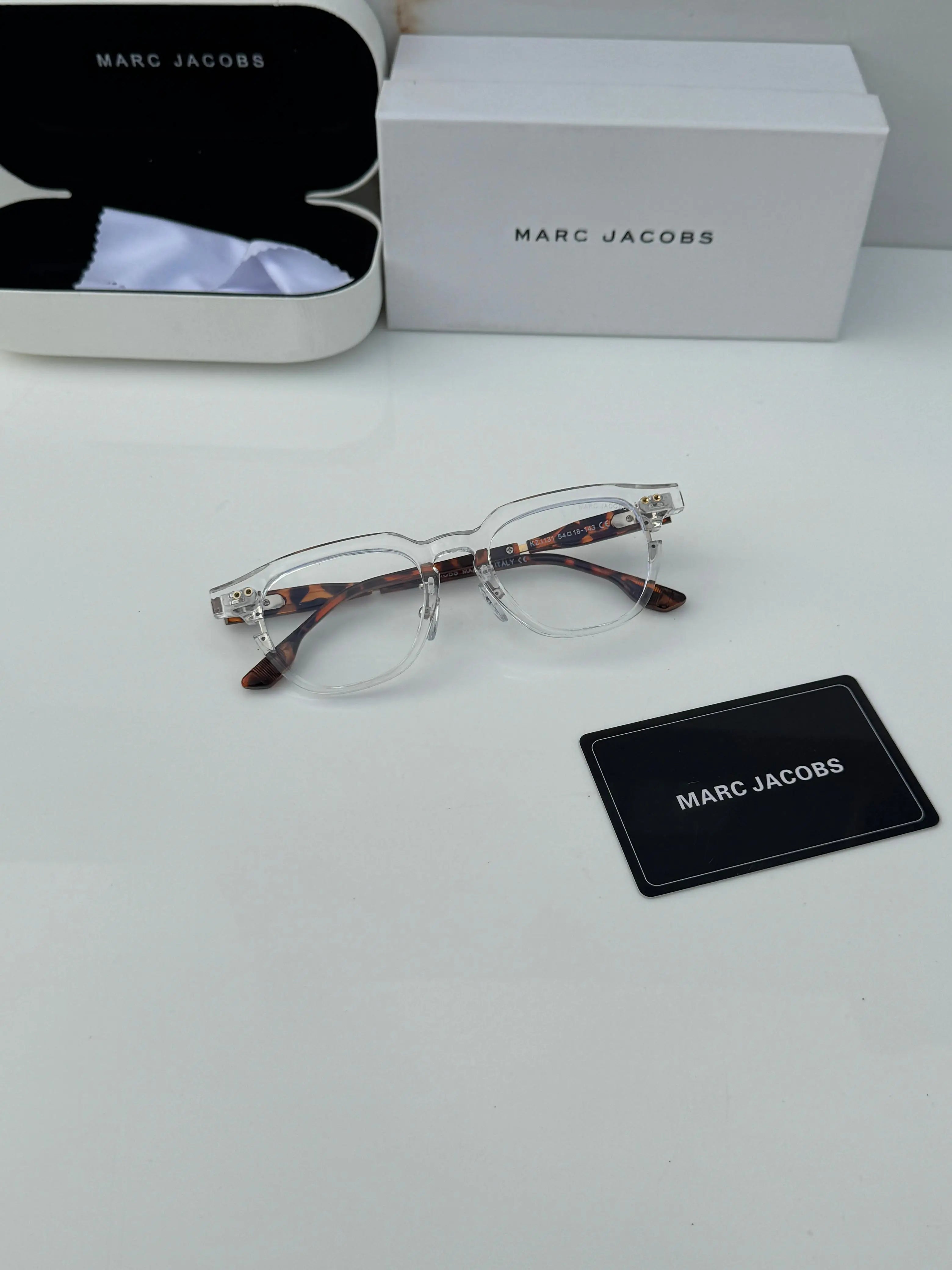 Marc_jacobs_1131_white_tiger_plano