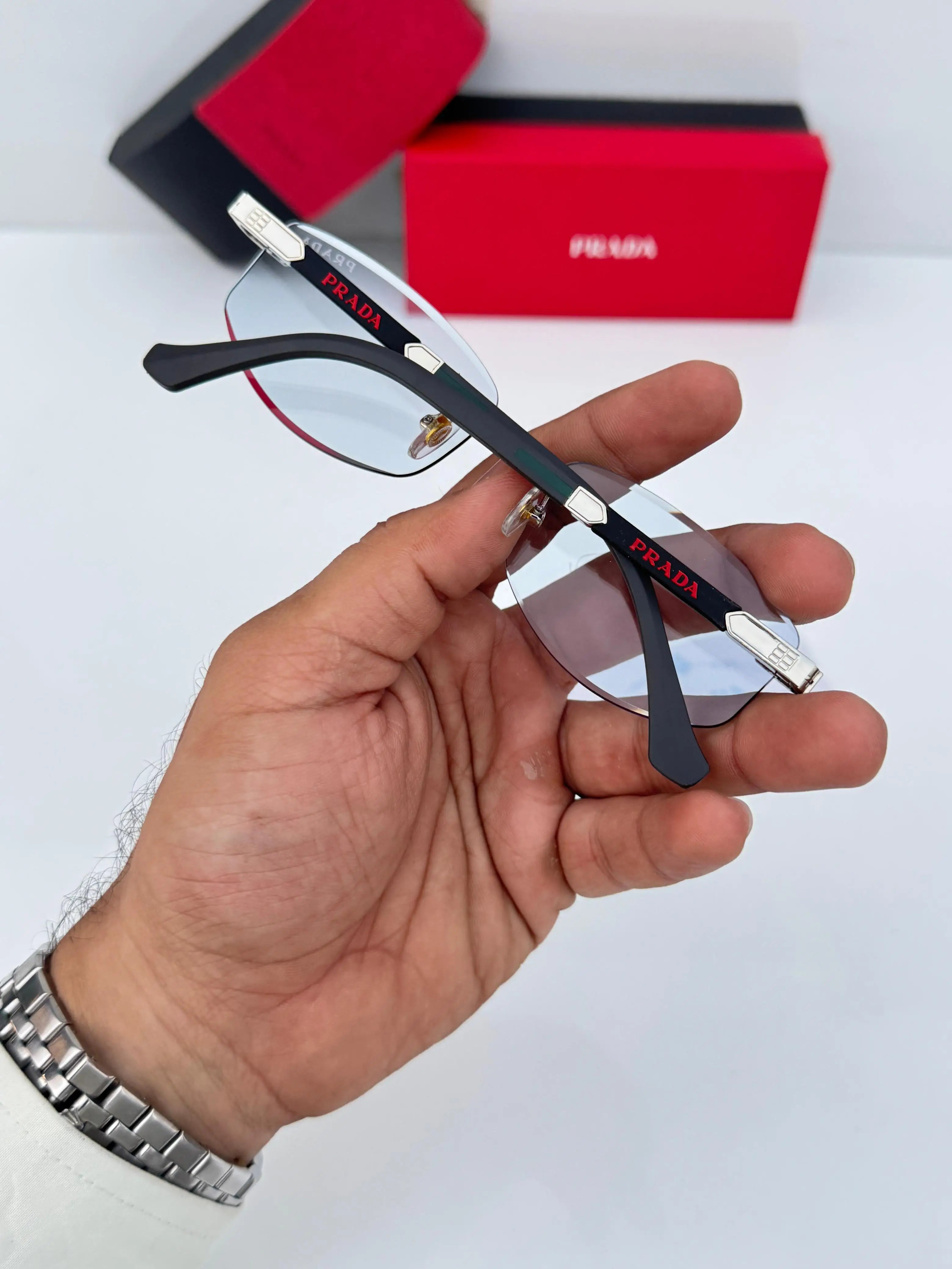 Prada_124_silver_blue