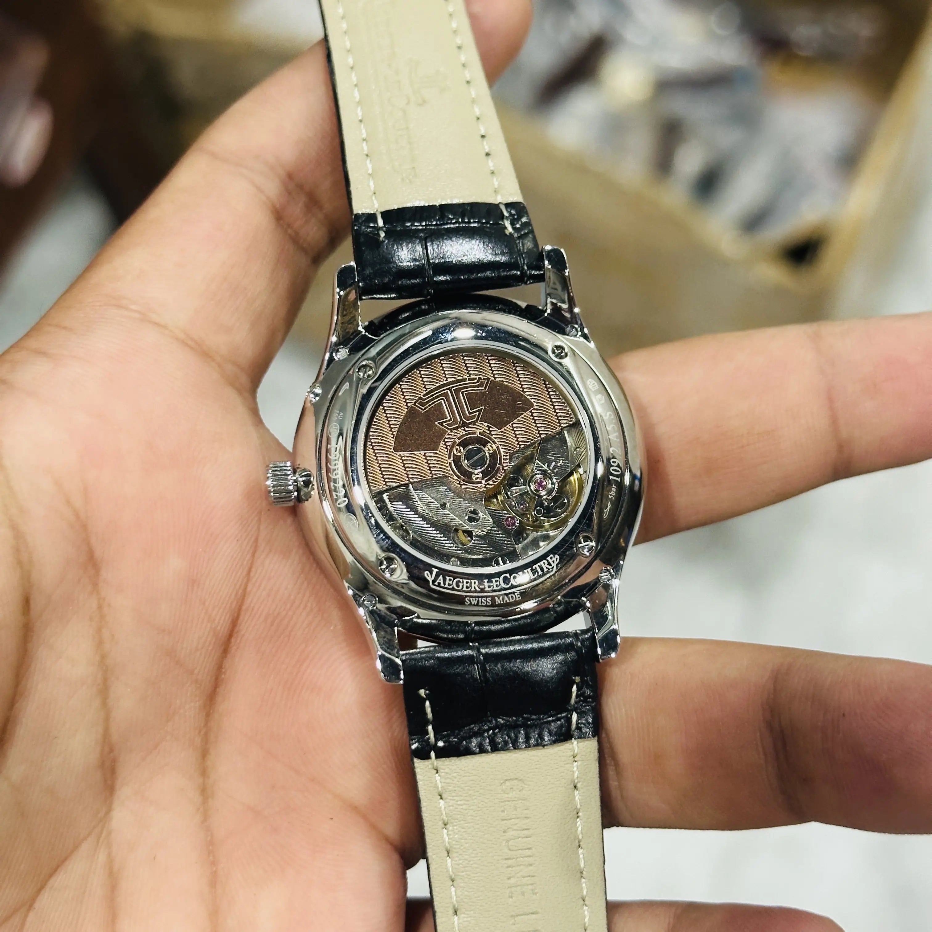 Jaeger Le Coultre Master Ultra Thin Power Reserve Secondary image