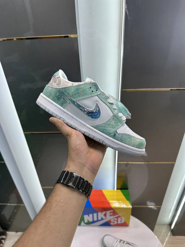 Nike_Sb Dunk Low Year Of Dragon Steam Puppet Shoes