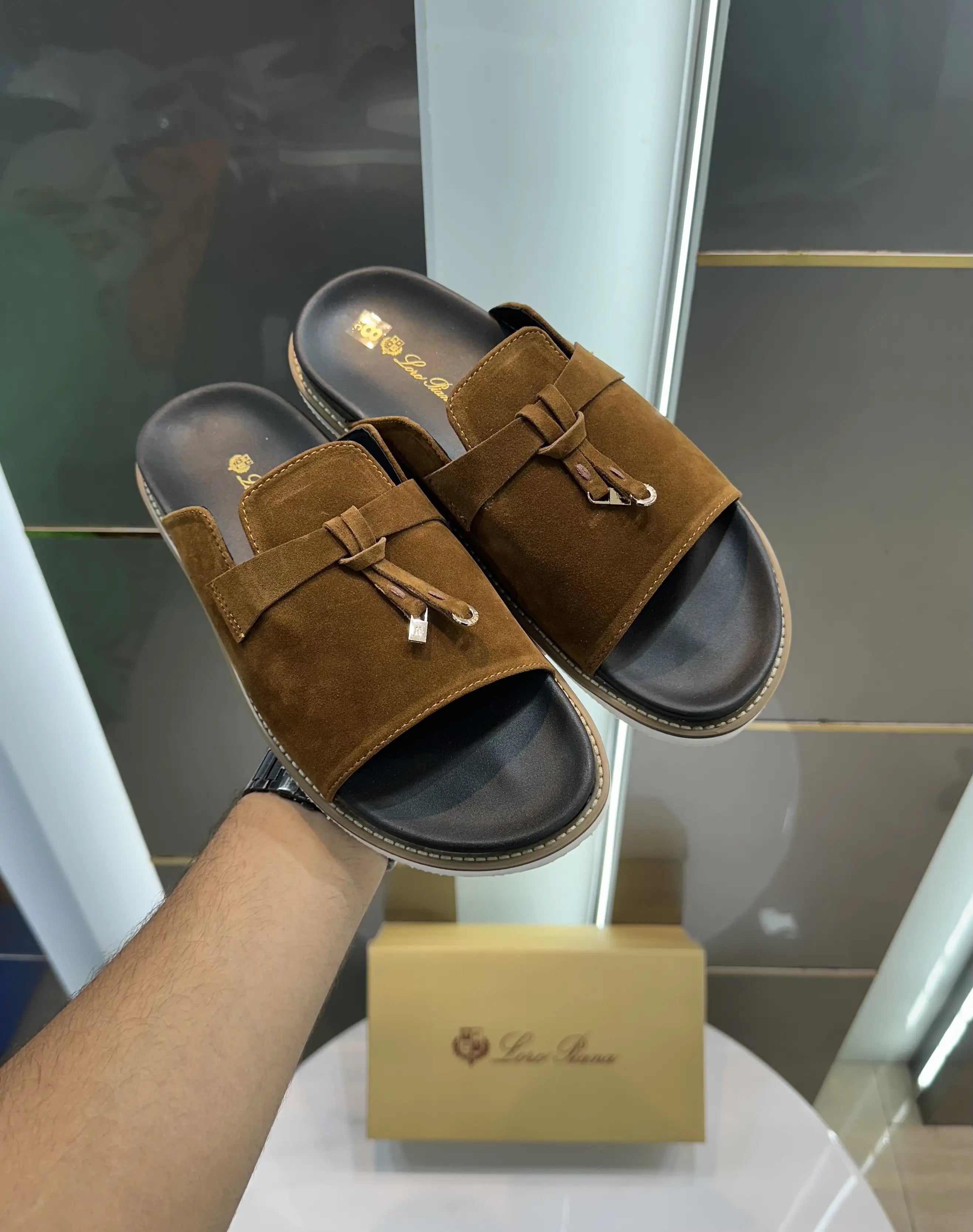Loro_Pina Tan Suede Leather Slide