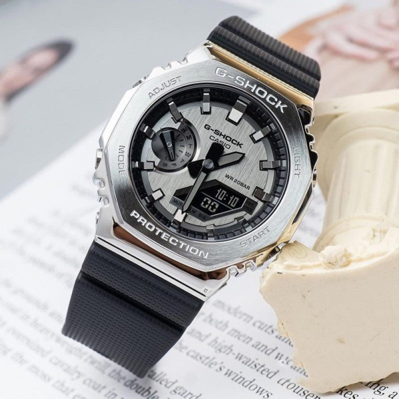 G shock GM2100 Silver Grey