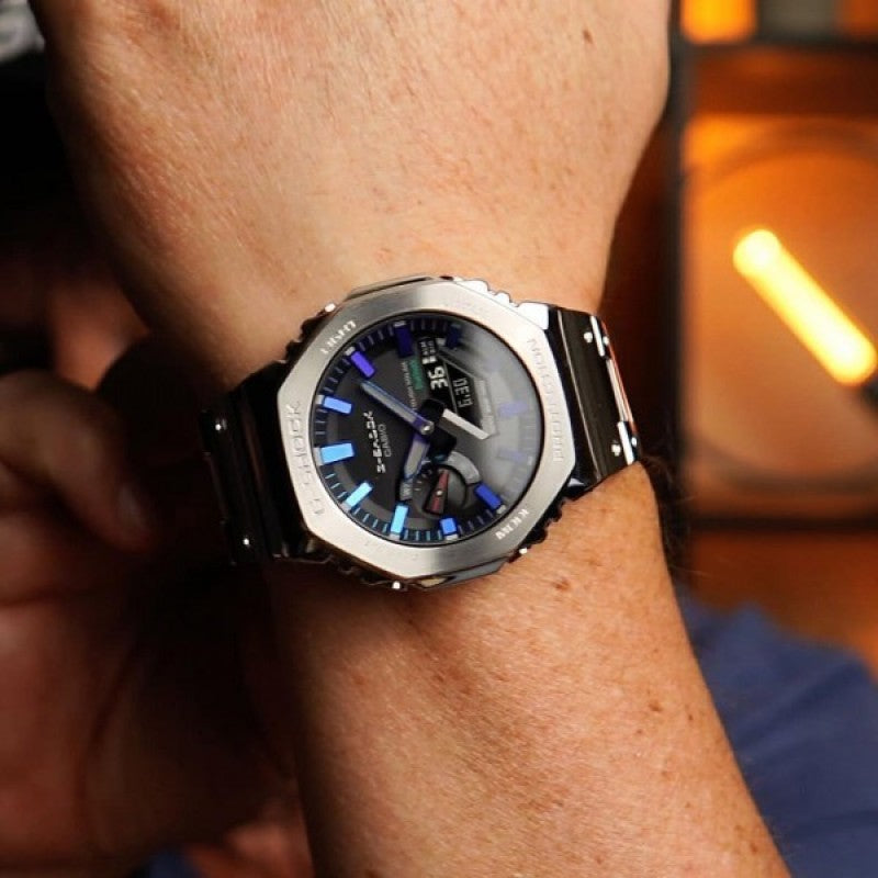 Casi o G shock GM2100 Silver Rainbow