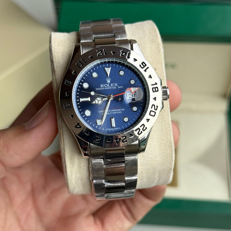 Role x Oyster Perpetual Explorer 2 0 Quartz Silver Blue Secondary image