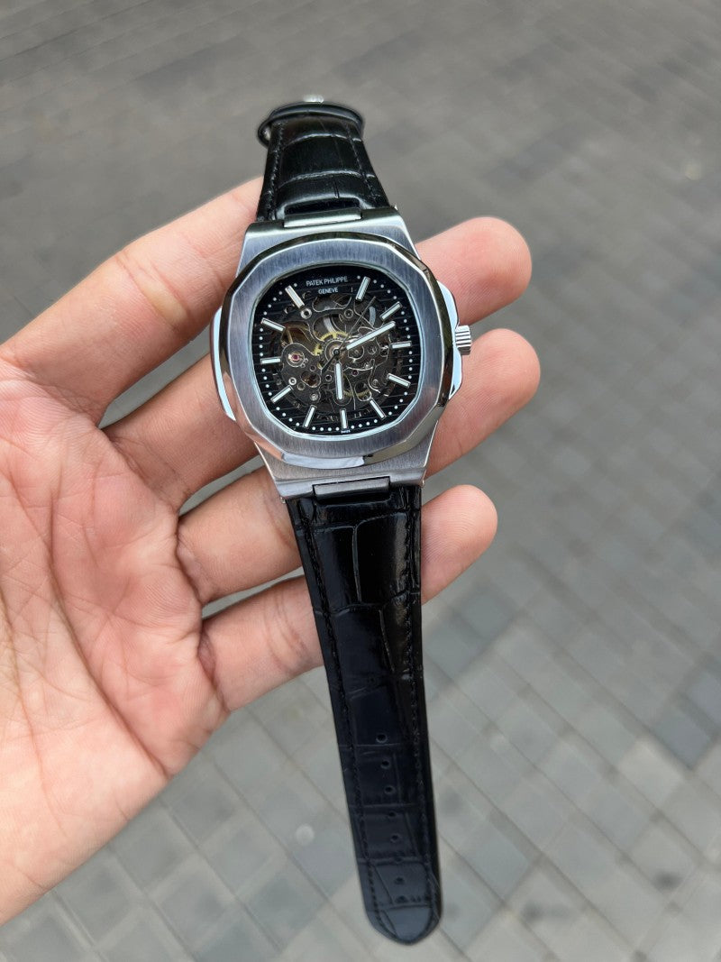 Pate_k Phillipe Nautilus Leather Automatic