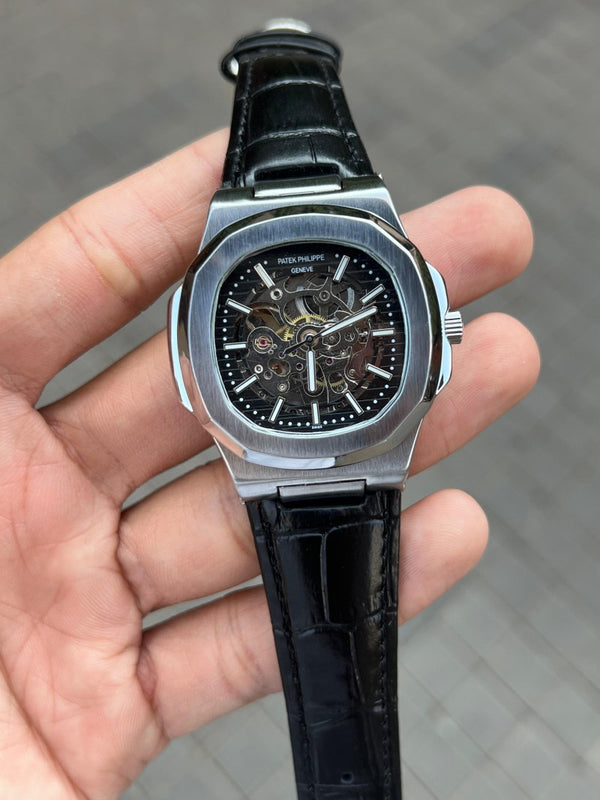 Pate_k Phillipe Nautilus Leather Automatic