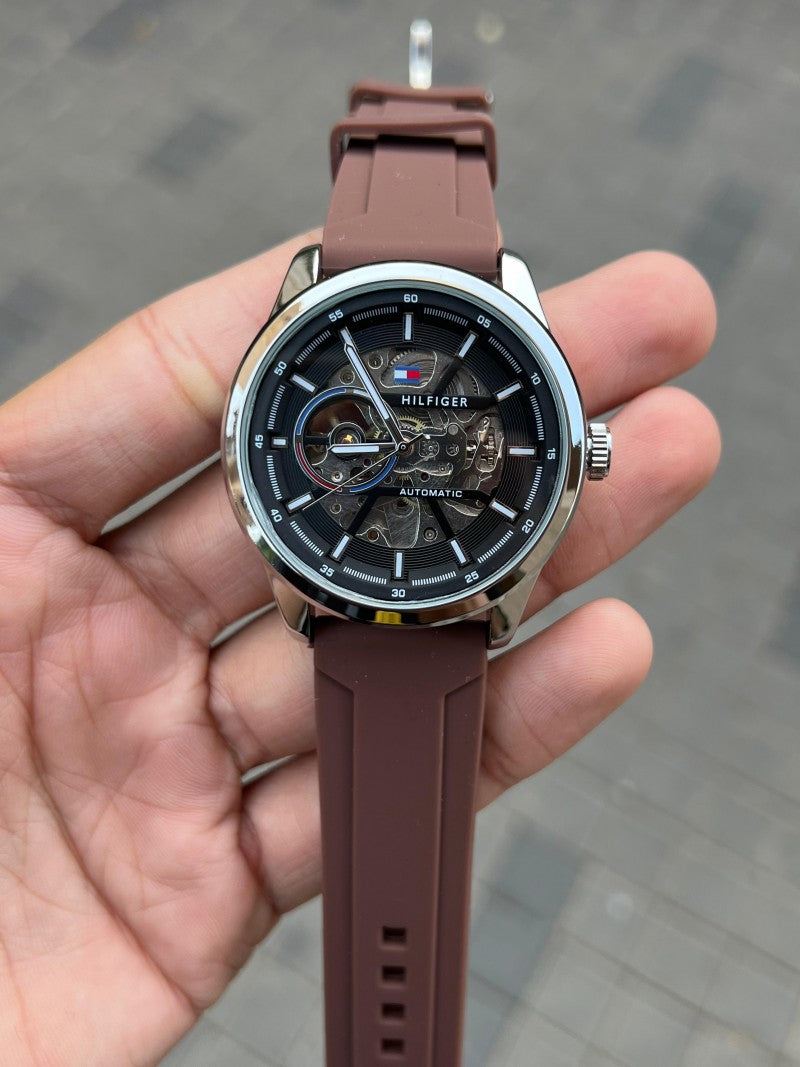 Tommy Hilfige r automatic brown