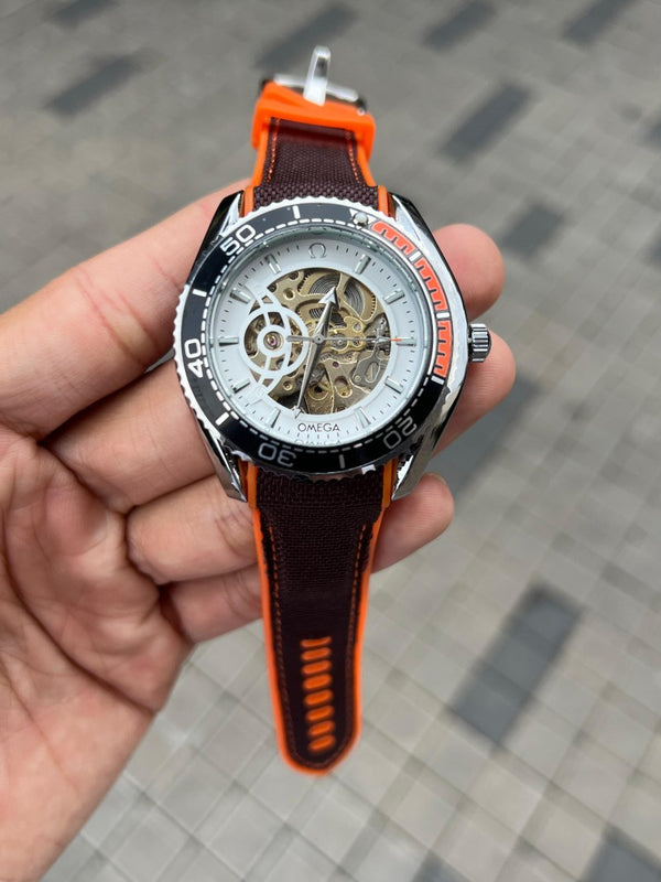 Omeg a Speedmaster Automatic Brown
