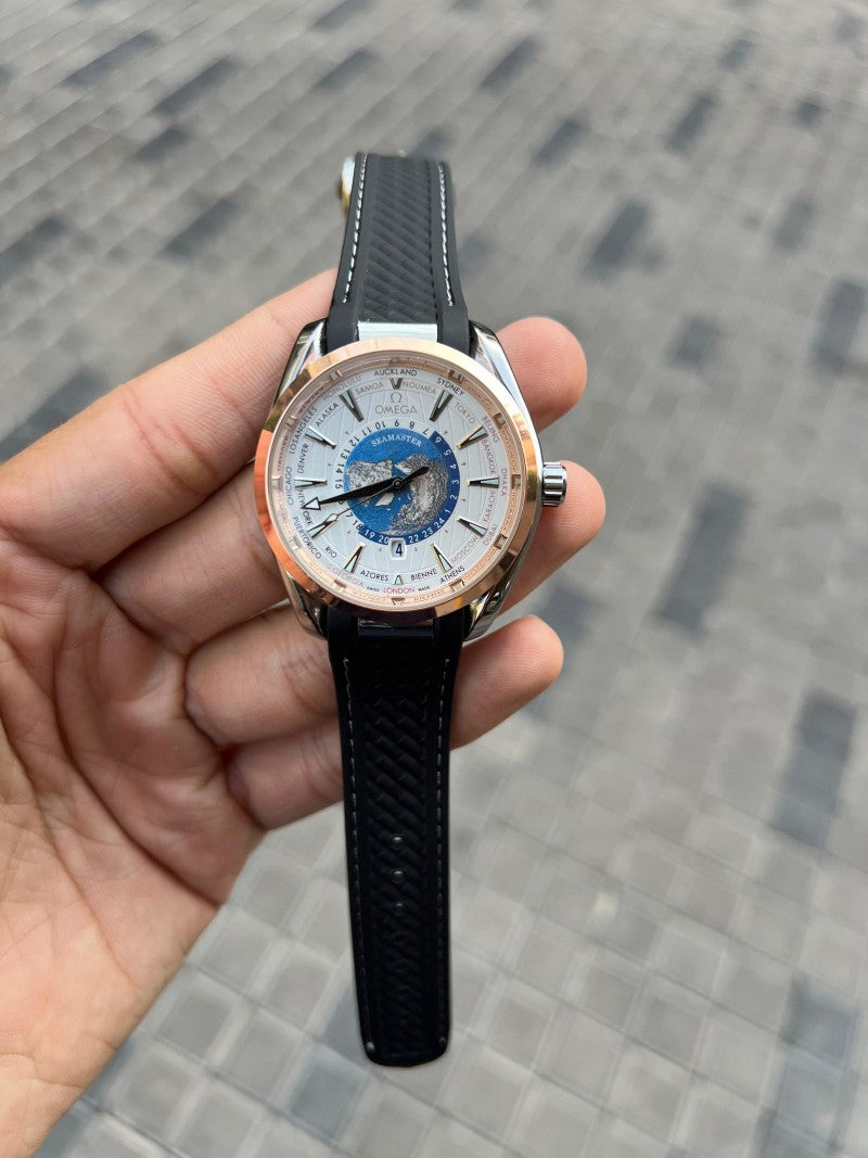 Omeg a Seamaster World