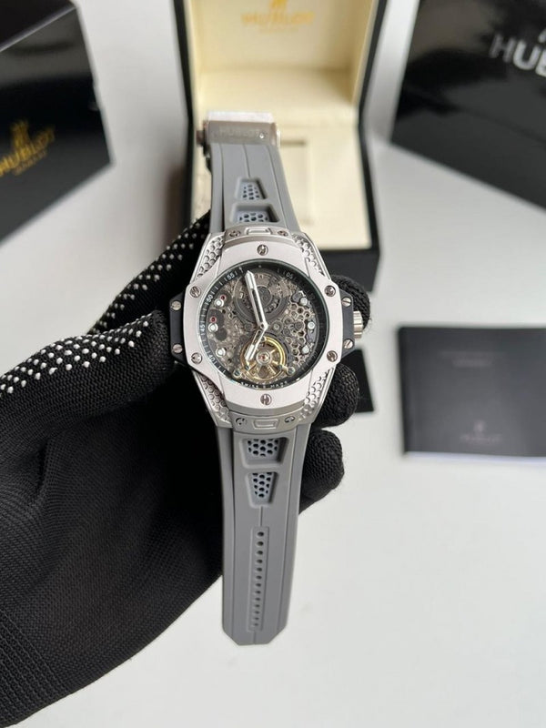 Hublo t Big Bang Tourbillon Open Heart Automatic