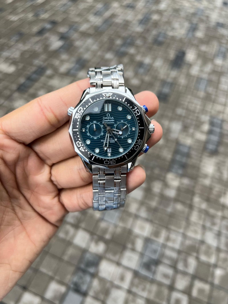 Omeg a Speed Master Professional Chronograph