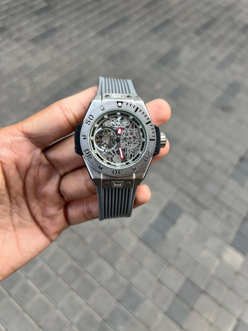 Hublo t Big Bang Skeleton Automatic Grey