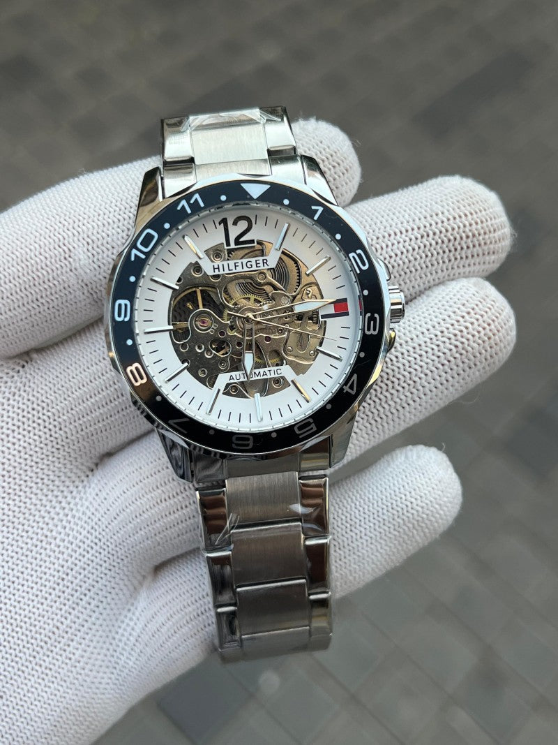Tomm y Hilfiger automatic