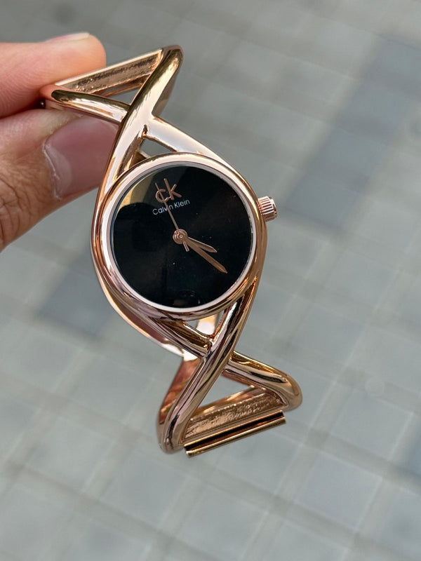 Calvin Klei n Women s Rose Black