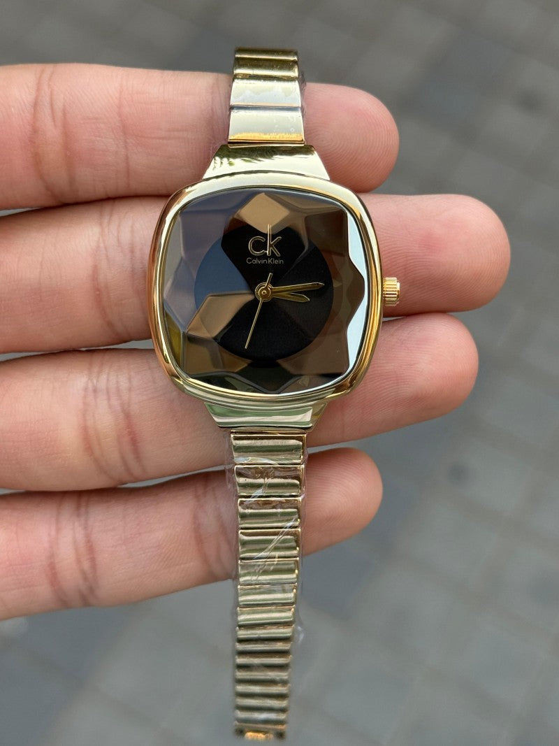 Calvin Klei n Women s Gold Black Main image