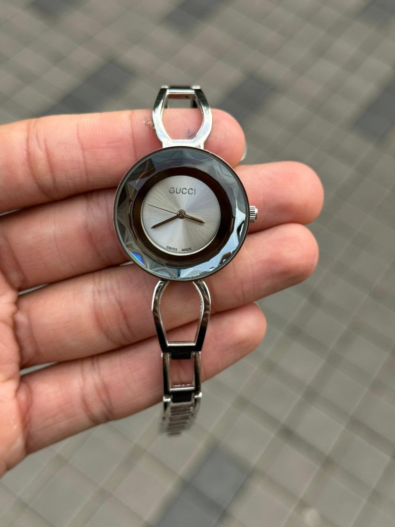 Gucc i Slim Women s Silver White