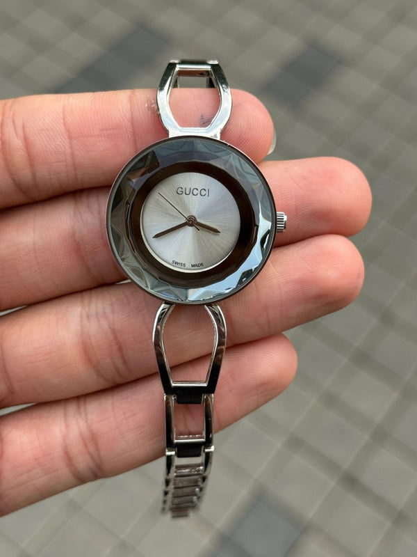 Gucc i Slim Women s Silver White