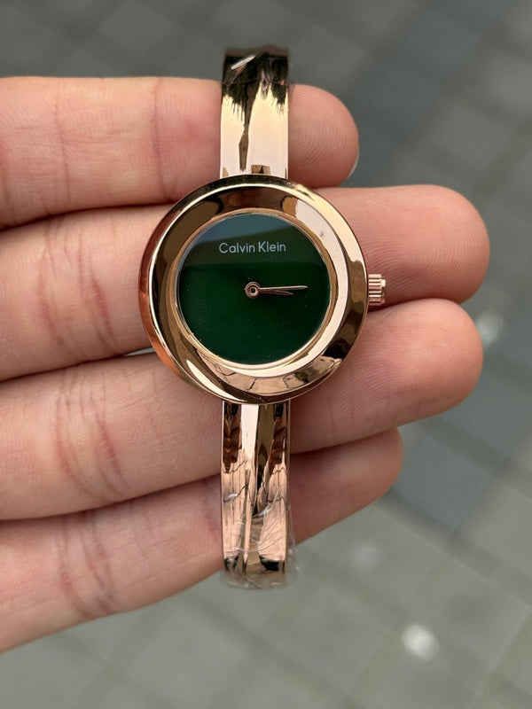 Calvin Klei n Twisted Bezel Women Rose Green