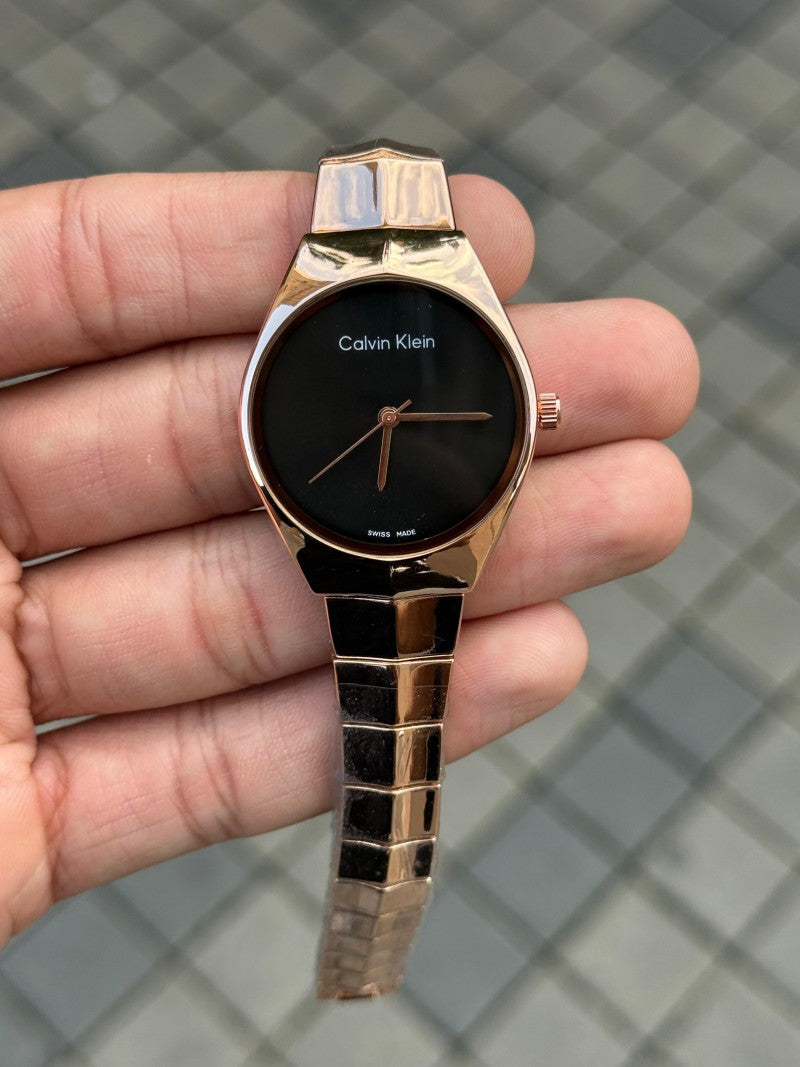 Calvin Klei n Women s Rose Black