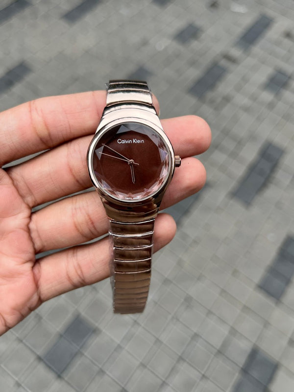 Calvin Klei n Women s Brown