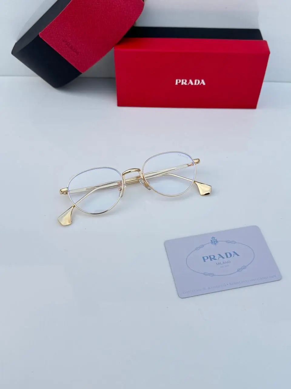 prada_1396_gold_plano