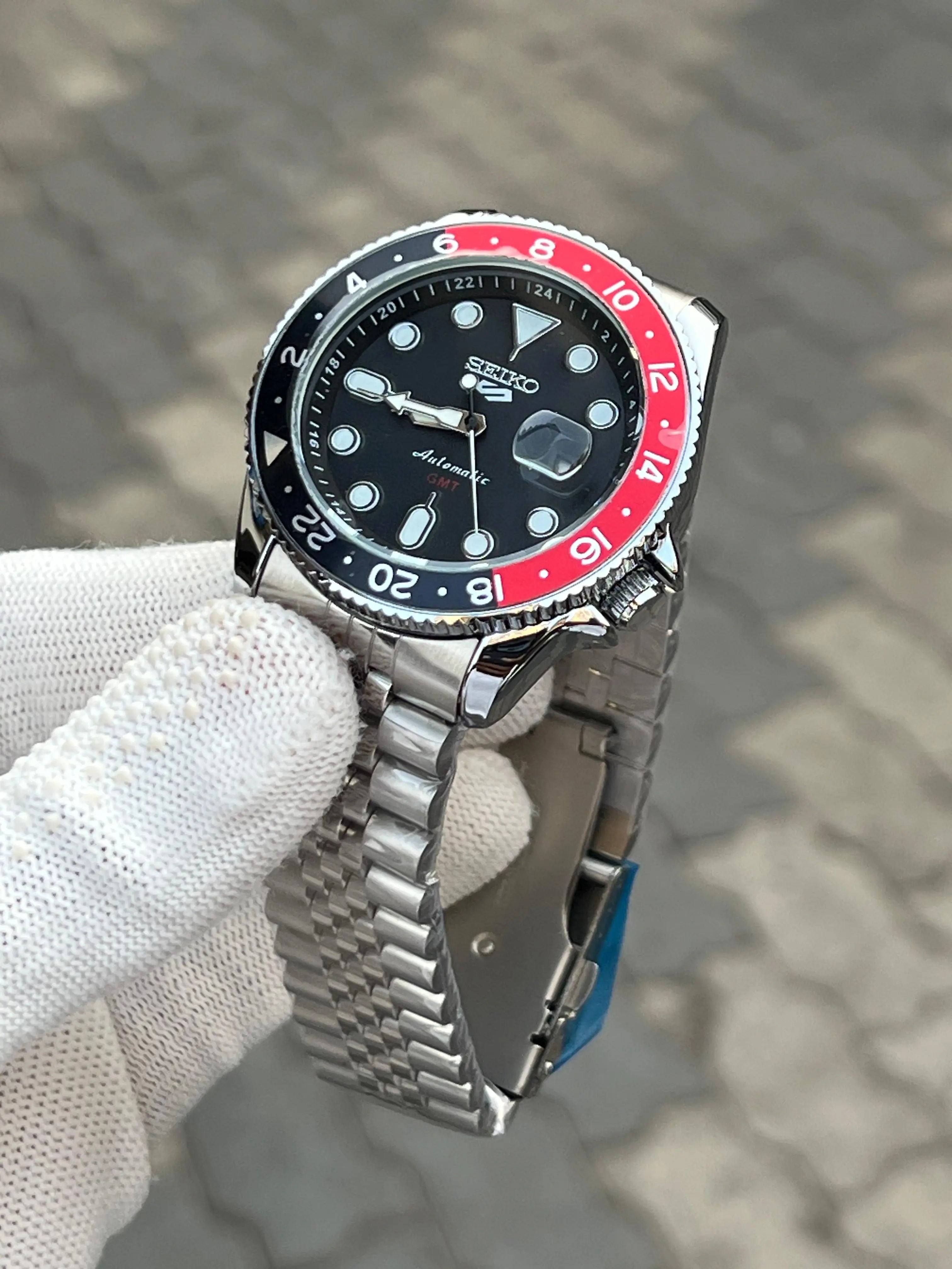 Seik_0 5 Sports GMT Swift Movement Back Open Main image