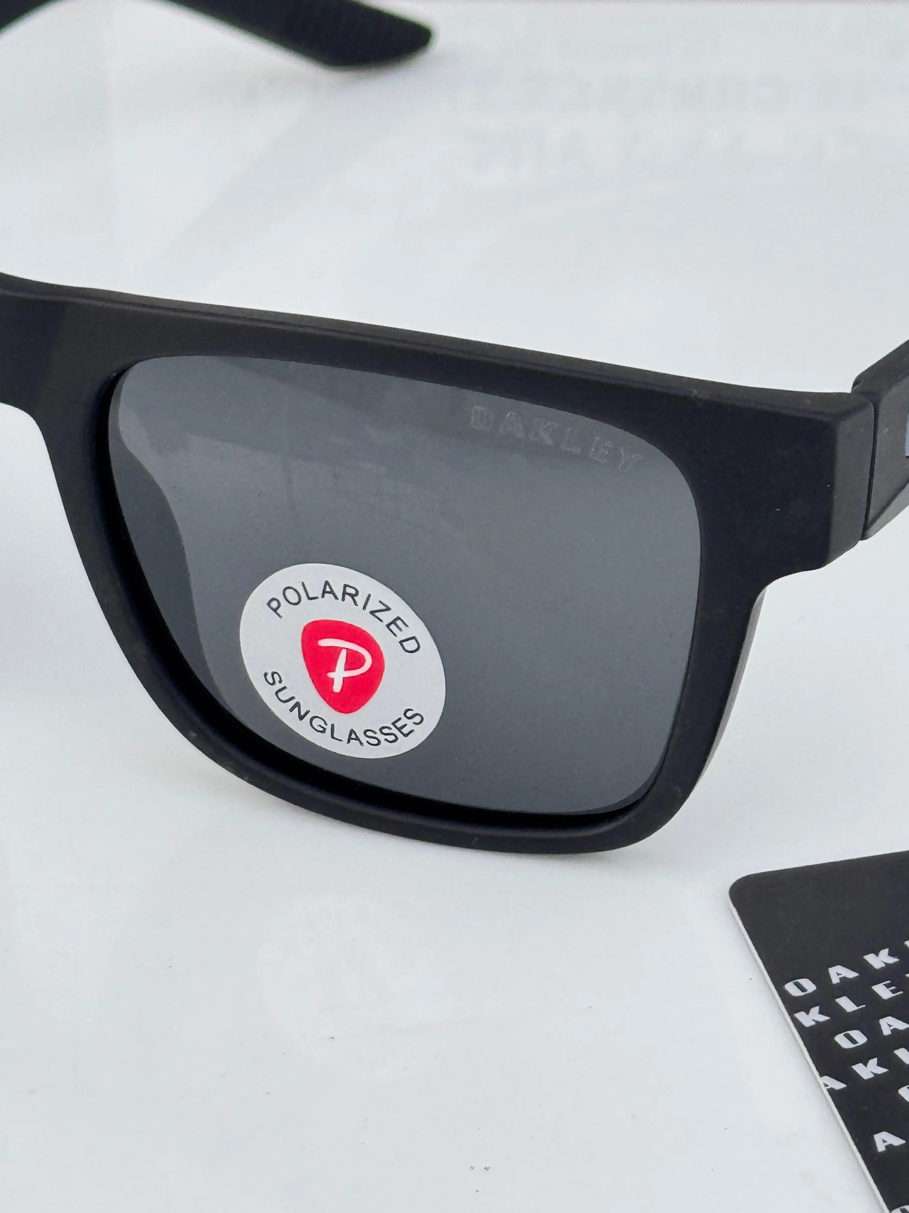Oakley_ 2262_black_grey
