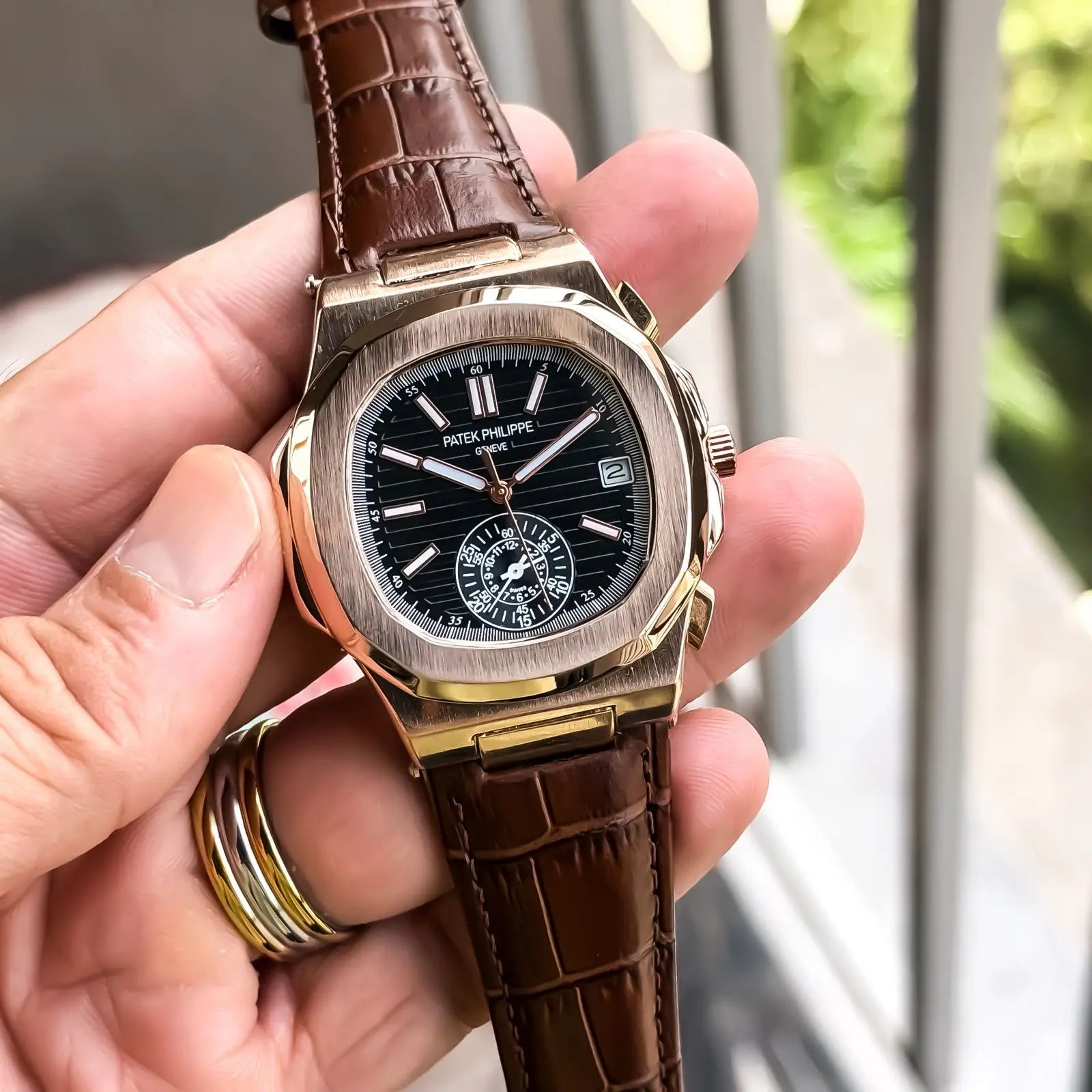 PATEK_CRONO_ROSE_BLACK Main image