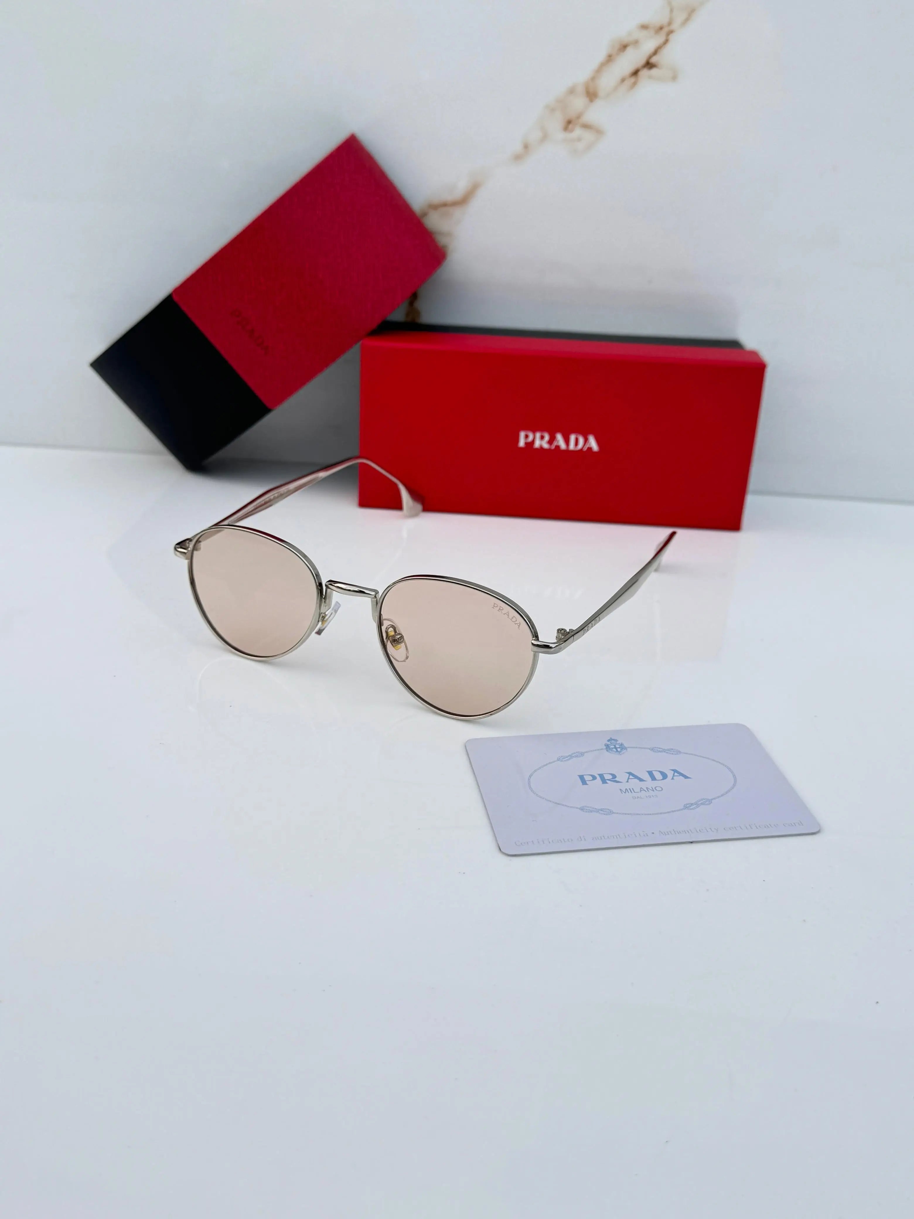 Prada_1396_silver_candy